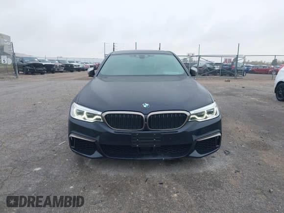 ✅ 2019 BMW 5 Series M550i xDrive • VIN: WBAJB9C52KB288263 • Lot: 43550484. Listed on IAAI with 74,499 mi. Free auction sales archive from the USA and detailed vehicle history report at DreamBid. Image 6.