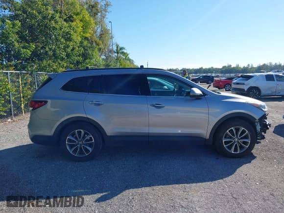✅ 2019 Hyundai Santa Fe SE • VIN: KM8SN4HF8KU307367 • Лот: 43705696. Опубликован ранее на IAAI с пробегом 110 722 миль. Бесплатный доступ к архиву аукционных продаж из США и подробный отчёт об истории автомобиля на DreamBid. Изображение 14.