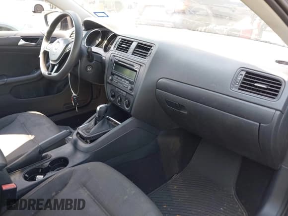 ✅ 2015 Volkswagen Jetta S • VIN: 3VW2K7AJ0FM412196 • Lot: 43083039. Listed on IAAI with 168,157 mi. Free auction sales archive from the USA and detailed vehicle history report at DreamBid. Image 5.