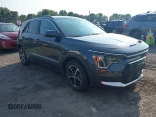 ✅ 2024 Kia Niro LX • VIN: KNDCP3LE9R5171895 • Lot: 43133030. Listed on IAAI with 27,011 mi. Free auction sales archive from the USA and detailed vehicle history report at DreamBid. Image 1.