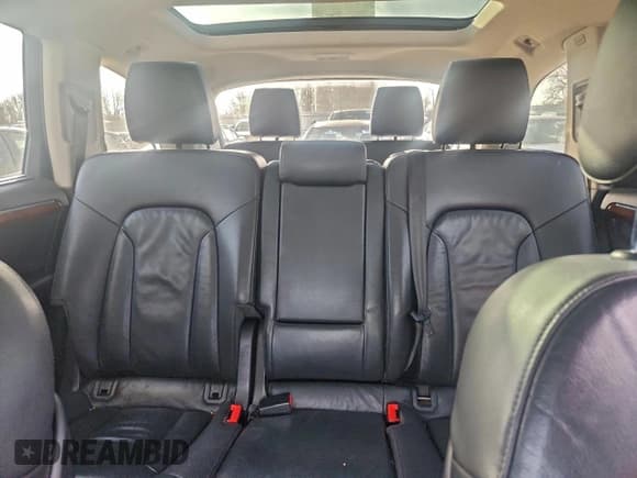 ✅ 2015 Audi Q7 Premium Plus • VIN: WA1LGAFEXFD022150 • Lot: 92232495. Listed on Copart with 92,600 mi. Free auction sales archive from the USA and detailed vehicle history report at DreamBid. Image 10.