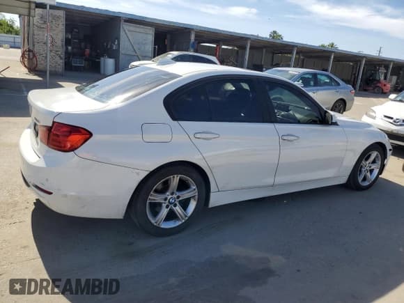 ✅ 2014 BMW 3 Series 328i • VIN: WBA3C1C58EK108375 • Lot: 57343095. Listed on Copart with 153,349 mi. Free auction sales archive from the USA and detailed vehicle history report at DreamBid. Image 3.