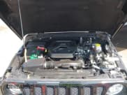 ✅ 2019 Jeep Wrangler Unlimited Sahara • VIN: 1C4HJXEN5KW523785 • Lot: 42425832. Wystawiony na IAAI z przebiegiem 38 325 mil. Bezpłatny archiwum sprzedaży aukcyjnych z USA i szczegółowy raport historii pojazdu na DreamBid. Zdjęcie 10.