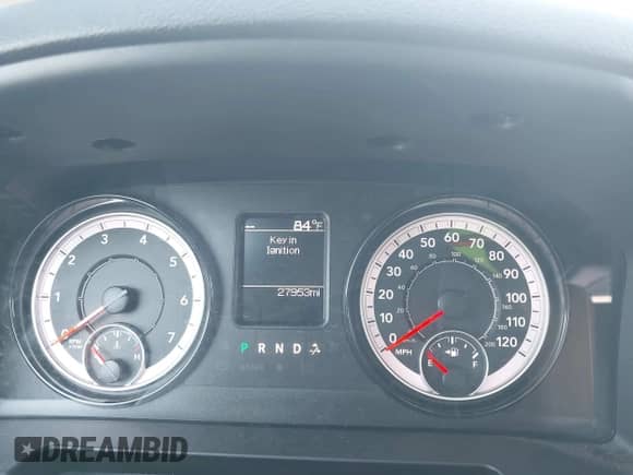 2024 Ram 1500 SLT z VIN 1C6RR7GG0RS156623, wystawiony jako IAAI lot #42702884 z przebiegiem 27 953 mil mil oraz . Historia ofert i sprzedaży dostępna na DreamBid. Obrazek 7.