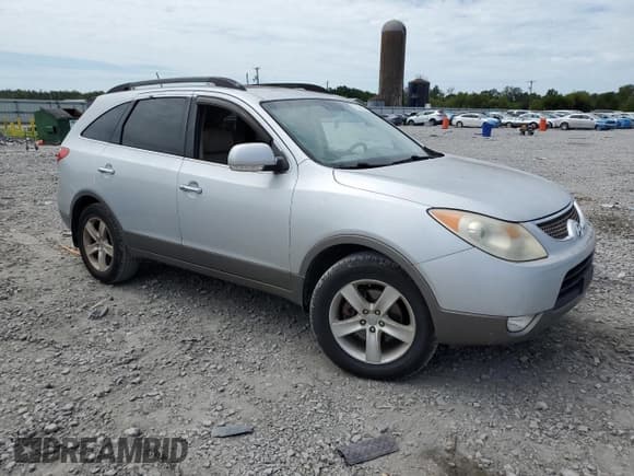 ✅ 2010 Hyundai Veracruz Limited • VIN: KM8NUDCC6AU101010 • Лот: 71343865. Опубликован ранее на Copart с пробегом 185 578 миль. Бесплатный доступ к архиву аукционных продаж из США и подробный отчёт об истории автомобиля на DreamBid. Изображение 4.