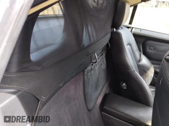 ✅ 2001 Mercedes-Benz SLK 230 Kompressor • VIN: WDBKK49F41F236097 • Lot: 51640505. Listed on Copart with 117,788 mi. Free auction sales archive from the USA and detailed vehicle history report at DreamBid. Image 6.