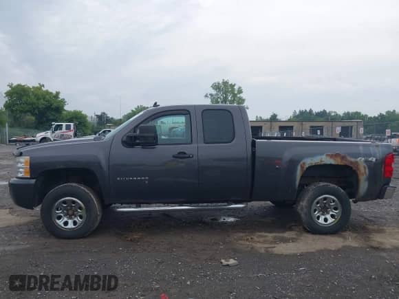 ✅ 2011 Chevrolet Silverado 1500 LS • VIN: 1GCRKREA7BZ333124 • Lot: 42806626. Wystawiony na IAAI z przebiegiem 144 058 mil mil. Skorzystaj z bezpłatnego archiwum sprzedaży aukcyjnych z USA i zobacz szczegółowy raport historii pojazdu na DreamBid. Zdjęcie 14.