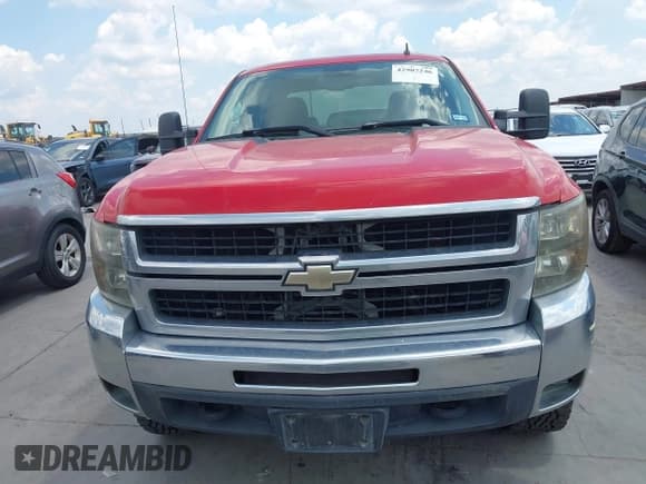 ✅ 2008 Chevrolet Silverado 2500HD LTZ • VIN: 1GCHK23KX8F139454 • Лот: 42907246. Опубликован ранее на IAAI с пробегом 110 096 миль. Бесплатный доступ к архиву аукционных продаж из США и подробный отчёт об истории автомобиля на DreamBid. Изображение 13.