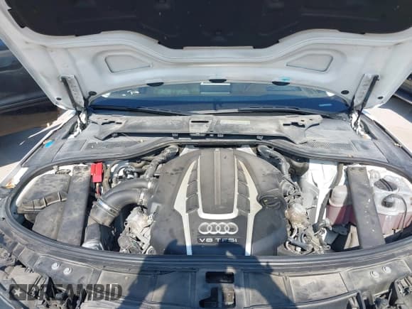 ✅ 2015 Audi A8 4.0T • VIN: WAU32AFD1FN030995 • Lot: 43468092. Wystawiony na IAAI z przebiegiem 93 610 mil. Bezpłatny archiwum sprzedaży aukcyjnych z USA i szczegółowy raport historii pojazdu na DreamBid. Zdjęcie 10.