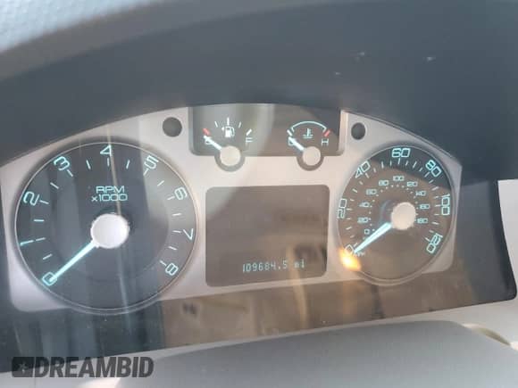 2011 Mercury Mariner z VIN 4M2CN8B76BKJ01102, wystawiony jako Copart lot #88304515 z przebiegiem 109 684 mil mil oraz Szkoda całkowita • Salvage title. Historia ofert i sprzedaży dostępna na DreamBid. Obrazek 9.