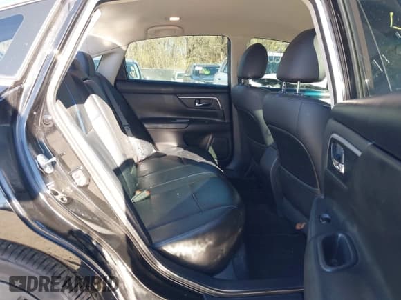 ✅ 2018 Nissan Altima SV • VIN: 1N4AL3AP9JC274313 • Lot: 40862060. Listed on IAAI with 65,797 mi. Free auction sales archive from the USA and detailed vehicle history report at DreamBid. Image 8.