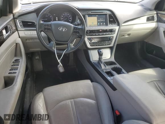 ✅ 2015 Hyundai Sonata Sport • VIN: 5NPE34AF0FH242421 • Lot: 85688695. Listed on Copart with 125,086 mi. Free auction sales archive from the USA and detailed vehicle history report at DreamBid. Image 8.