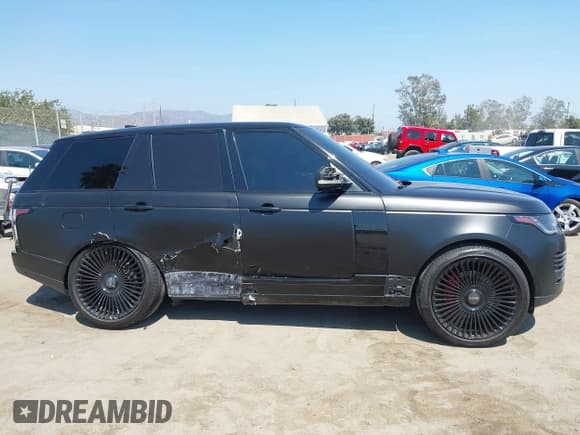 ✅ 2019 Land Rover Range Rover HSE • VIN: SALGS2SV9KA525951 • Лот: 42731699. Опубликован ранее на IAAI с пробегом 72 387 миль. Бесплатный доступ к архиву аукционных продаж из США и подробный отчёт об истории автомобиля на DreamBid. Изображение 14.