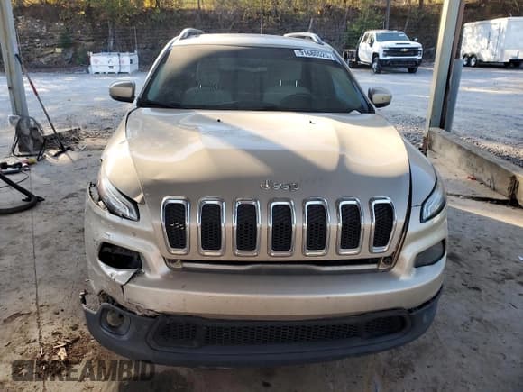 ✅ 2015 Jeep Cherokee Latitude • VIN: 1C4PJLCS8FW656978 • Lot: 91680525. Wystawiony na Copart z przebiegiem 225 277 mil. Bezpłatny archiwum sprzedaży aukcyjnych z USA i szczegółowy raport historii pojazdu na DreamBid. Zdjęcie 5.