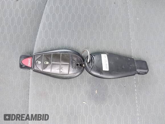 2016 Ram 1500 Tradesman z VIN 3C6JR6DT7GG285374, wystawiony jako IAAI lot #42600320 z przebiegiem 112 185 mil mil oraz . Historia ofert i sprzedaży dostępna na DreamBid. Obrazek 11.