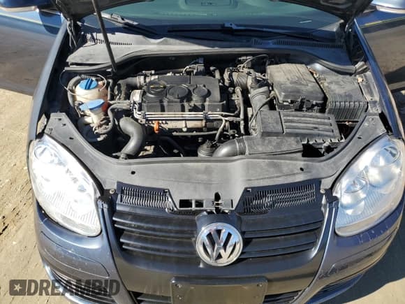 ✅ 2006 Volkswagen Jetta Edition • VIN: 3VWCT81K06M853486 • Lot: 86832795. Wystawiony na Copart z przebiegiem 261 870 mil. Bezpłatny archiwum sprzedaży aukcyjnych z USA i szczegółowy raport historii pojazdu na DreamBid. Zdjęcie 11.