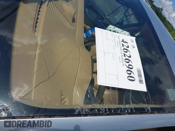 ✅ 2015 Porsche Macan S • VIN: WP1AB2A5XFLB59652 • Lot: 42626960. Listed on IAAI with 96,283 mi. Free auction sales archive from the USA and detailed vehicle history report at DreamBid. Image 18.