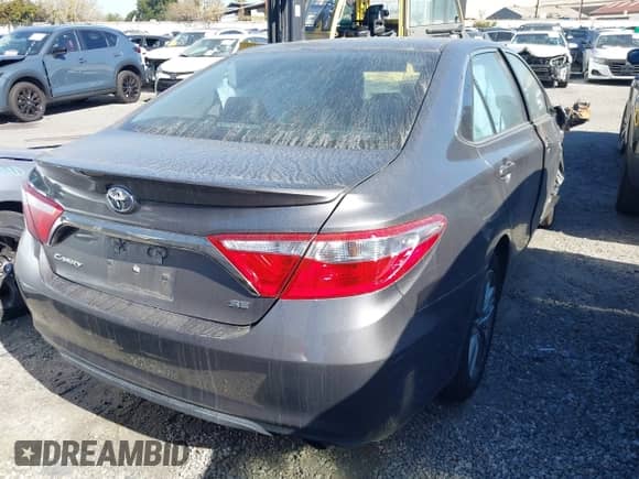 2016 Toyota Camry SE with VIN 4T1BF1FK2GU593056, listed as a IAAI auction lot 43436593 with 122,239 mi miles and . Bid and sale history available at DreamBid. Image 4.