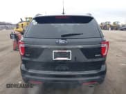 ✅ 2018 Ford Explorer XLT • VIN: 1FM5K8D85JGC25579 • Lot: 40961337. Wystawiony na IAAI z przebiegiem 70 847 mil. Bezpłatny archiwum sprzedaży aukcyjnych z USA i szczegółowy raport historii pojazdu na DreamBid. Zdjęcie 17.