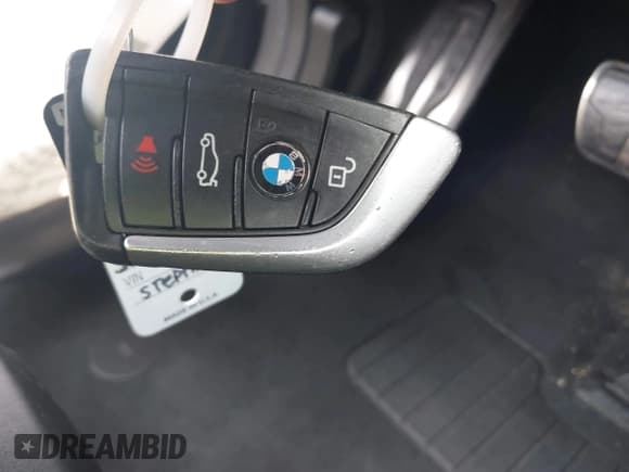 ✅ 2020 BMW X4 xDrive30i • VIN: 5UX2V1C09LLE68082 • Lot: 42145000. Listed on IAAI with 65,597 mi. Free auction sales archive from the USA and detailed vehicle history report at DreamBid. Image 11.