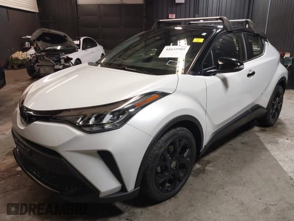✅ 2022 Toyota C-HR XLE • VIN: JTNKHMBX8N1136201 • Lot: 41632985. Wystawiony na IAAI z przebiegiem 16 278 mil. Bezpłatny archiwum sprzedaży aukcyjnych z USA i szczegółowy raport historii pojazdu na DreamBid. Zdjęcie 2.