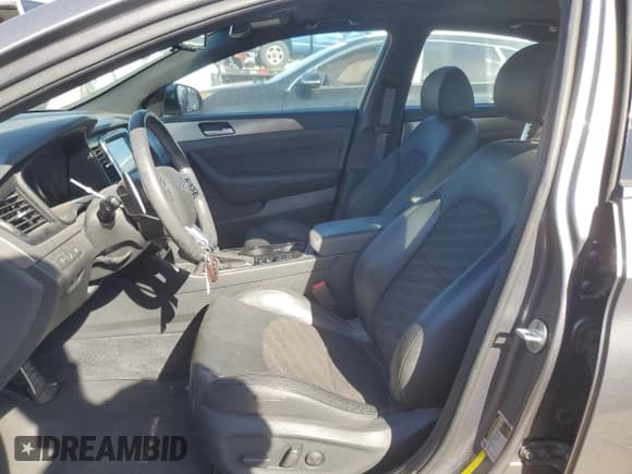 ✅ 2018 Hyundai Sonata Limited • VIN: 5NPE34AF0JH708292 • Lot: 45810133. Listed on Copart with 22,249 mi. Free auction sales archive from the USA and detailed vehicle history report at DreamBid. Image 7.