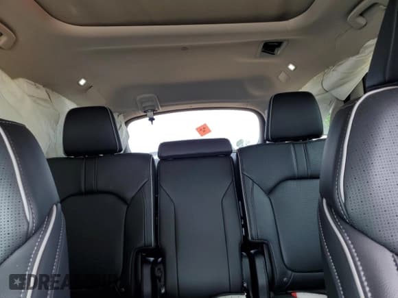 ✅ 2023 Honda Pilot Elite • VIN: 5FNYG1H89PB012531 • Lot: 60260305. Wystawiony na Copart z przebiegiem 42 532 mil. Bezpłatny archiwum sprzedaży aukcyjnych z USA i szczegółowy raport historii pojazdu na DreamBid. Zdjęcie 10.