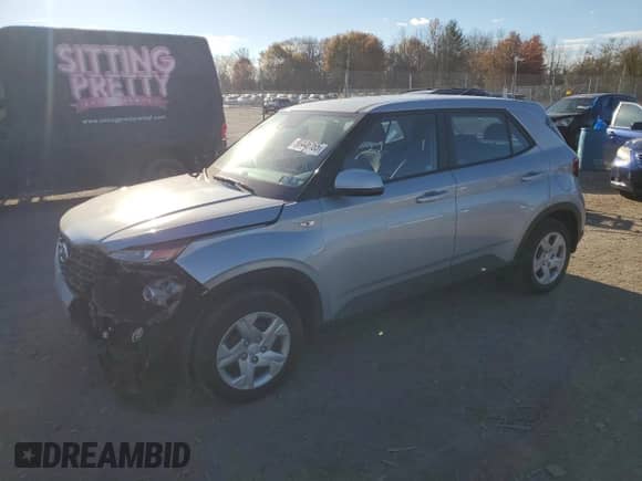 ✅ 2020 Hyundai Venue SE • VIN: KMHRB8A35LU044979 • Lot: 90446165. Listed on Copart with 14,381 mi miles. Access the free auction sales archive from the USA and view a detailed vehicle history report at DreamBid. Image 1.