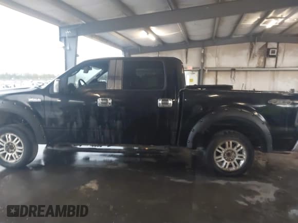 ✅ 2005 Ford F-150 XLT • VIN: 1FTPW14565KE76385 • Лот: 41846419. Опубликован ранее на IAAI с пробегом 219 361 миль. Бесплатный доступ к архиву аукционных продаж из США и подробный отчёт об истории автомобиля на DreamBid. Изображение 14.