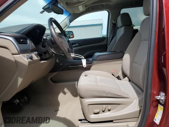 ✅ 2019 Chevrolet Suburban LS • VIN: 1GNSCGKC0KR322367 • Lot: 60295595. Listed on Copart with 85,776 mi. Free auction sales archive from the USA and detailed vehicle history report at DreamBid. Image 7.