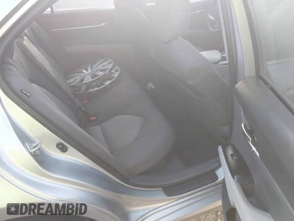 2020 Toyota Camry Hybrid LE z VIN 4T1C31AK0LU524185, wystawiony jako IAAI lot #43334178 z przebiegiem 241 680 mil mil oraz . Historia ofert i sprzedaży dostępna na DreamBid. Obrazek 8.