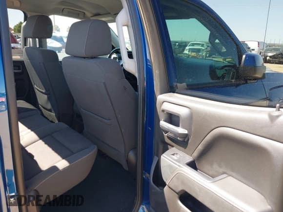 ✅ 2019 Chevrolet Silverado 1500 LT • VIN: 2GCRCPEC8K1123045 • Lot: 42690627. Wystawiony na IAAI z przebiegiem 66 208 mil. Bezpłatny archiwum sprzedaży aukcyjnych z USA i szczegółowy raport historii pojazdu na DreamBid. Zdjęcie 8.