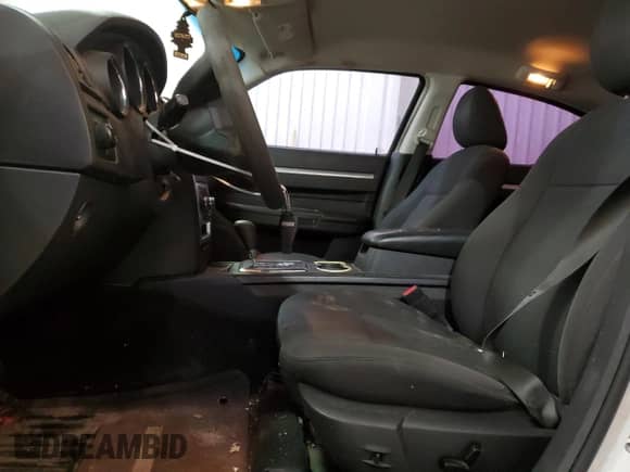 2010 Dodge Charger SXT с VIN 2B3CA3CV5AH258922, выставлен на аукционе Copart как лот 76128064 с пробегом 234 646 миль миль и Списание • Salvage title. История ставок и продаж доступна на DreamBid. Изображение 7.