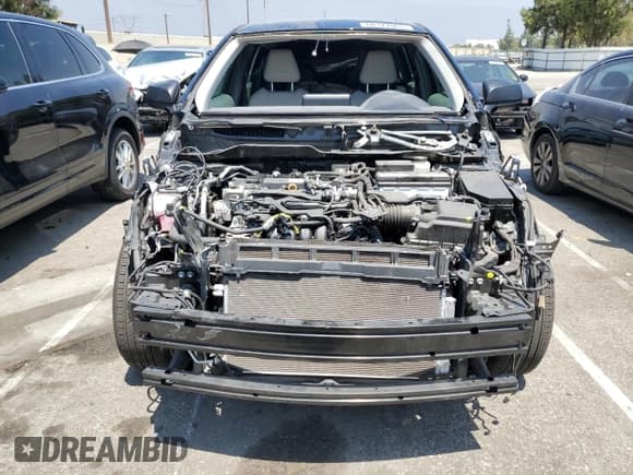 ✅ 2024 Toyota Corolla Cross L • VIN: 7MUAAAAG3RV103819 • Lot: 68372065. Listed on Copart with 13,653 mi. Free auction sales archive from the USA and detailed vehicle history report at DreamBid. Image 5.