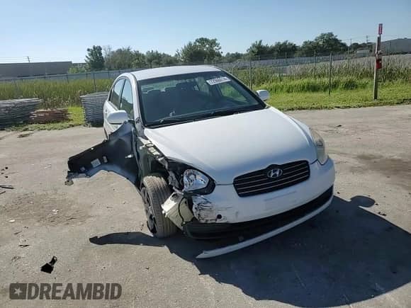2011 Hyundai Accent GLS z VIN KMHCN4AC7BU608555, wystawiony jako Copart lot #72966014 z przebiegiem 116 578 mil mil oraz Szkoda całkowita • Salvage title. Historia ofert i sprzedaży dostępna na DreamBid. Obrazek 10.
