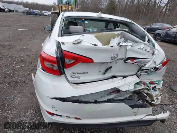 2016 Hyundai Sonata 2.4L z VIN 5NPE24AF5GH403642, wystawiony jako IAAI lot #41877194 z przebiegiem 147 457 mil mil oraz . Historia ofert i sprzedaży dostępna na DreamBid. Obrazek 6.