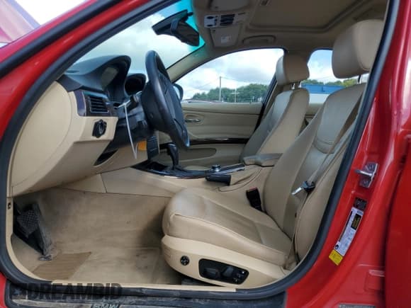 ✅ 2011 BMW 3 Series 328i xDrive • VIN: WBAPK7C55BA972891 • Лот: 81727405. Опубликован ранее на Copart с пробегом 152 536 миль. Бесплатный доступ к архиву аукционных продаж из США и подробный отчёт об истории автомобиля на DreamBid. Изображение 7.