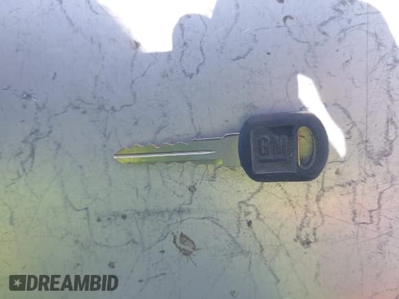 ✅ 2003 Chevrolet Silverado 2500HD • VIN: 1GBHC29163E253983 • Lot: 43172821. Wystawiony na IAAI z przebiegiem 244 146 mil. Bezpłatny archiwum sprzedaży aukcyjnych z USA i szczegółowy raport historii pojazdu na DreamBid. Zdjęcie 11.