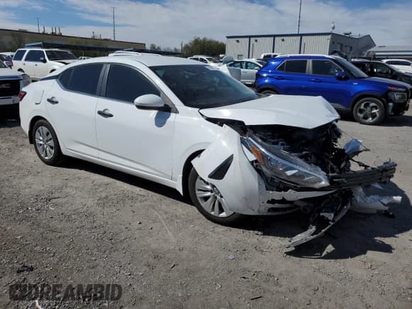 ✅ 2024 Nissan Sentra S • VIN: 3N1AB8BV8RY364145 • Lot: 81698135. Listed on Copart with 4,306 mi. Free auction sales archive from the USA and detailed vehicle history report at DreamBid. Image 4.