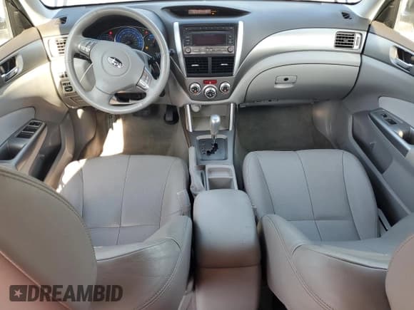 ✅ 2009 Subaru Forester X Limited • VIN: JF2SH64609H791889 • Lot: 65876865. Wystawiony na Copart z przebiegiem 52 232 mil. Bezpłatny archiwum sprzedaży aukcyjnych z USA i szczegółowy raport historii pojazdu na DreamBid. Zdjęcie 8.