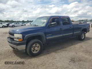 ✅ 2001 Chevrolet Silverado 2500HD LS • VIN: 1GCHK23U81F104273 • Лот: 55800415. Опубликован ранее на Copart с пробегом 215 292 миль. Бесплатный доступ к архиву аукционных продаж из США и подробный отчёт об истории автомобиля на DreamBid. Изображение 1.