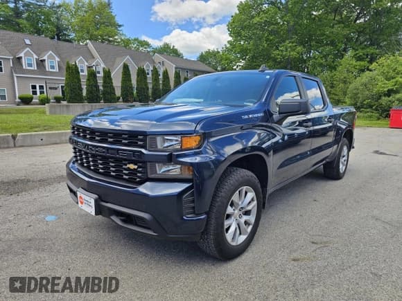 ✅ 2022 Chevrolet Silverado 1500 Custom • VIN: 3GCPYBEK5NG111420 • Lot: 58735745. Wystawiony na Copart z przebiegiem 118 861 mil. Bezpłatny archiwum sprzedaży aukcyjnych z USA i szczegółowy raport historii pojazdu na DreamBid. Zdjęcie 2.