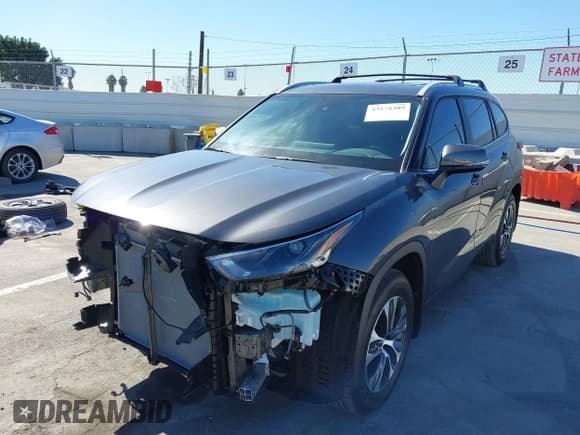 ✅ 2025 Toyota Highlander LE • VIN: 5TDKDRAH5SS553880 • Лот: 43574389. Опубликован ранее на IAAI с пробегом 6 679 миль. Бесплатный доступ к архиву аукционных продаж из США и подробный отчёт об истории автомобиля на DreamBid. Изображение 18.