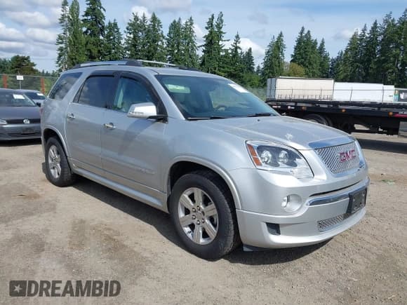 ✅ 2012 GMC Acadia Denali • VIN: 1GKKVTED3CJ321511 • Lot: 42555102. Listed on IAAI with 160,857 mi. Free auction sales archive from the USA and detailed vehicle history report at DreamBid. Image 1.