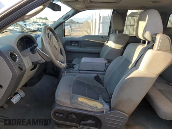 ✅ 2004 Ford F-150 XL • VIN: 1FTPX12544NB31773 • Lot: 92747125. Listed on Copart with 142,407 mi. Free auction sales archive from the USA and detailed vehicle history report at DreamBid. Image 7.