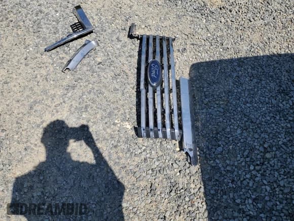 ✅ 2012 Ford F-150 XL • VIN: 1FTEW1CM6CFC90027 • Lot: 52983705. Wystawiony na Copart z przebiegiem 189 384 mil. Bezpłatny archiwum sprzedaży aukcyjnych z USA i szczegółowy raport historii pojazdu na DreamBid. Zdjęcie 14.