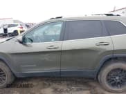 ✅ 2019 Jeep Cherokee Latitude • VIN: 1C4PJMCB0KD214188 • Lot: 40873528. Listed on IAAI with 90,207 mi. Free auction sales archive from the USA and detailed vehicle history report at DreamBid. Image 15.