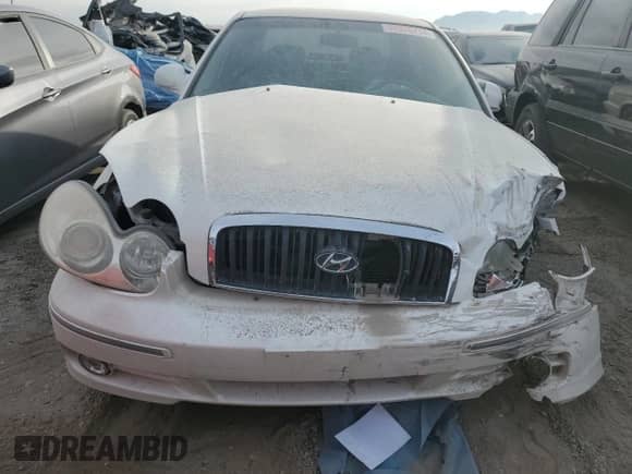 2004 Hyundai Sonata GLS z VIN KMHWF35H34A967805, wystawiony jako Copart lot #84976714 z przebiegiem 126 514 mil mil oraz Nie do naprawy • Non repairable. Historia ofert i sprzedaży dostępna na DreamBid. Obrazek 5.