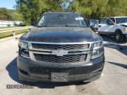 ✅ 2019 Chevrolet Suburban LT • VIN: 1GNSKHKC6KR362655 • Lot: 82260795. Wystawiony na Copart z przebiegiem 161 103 mil. Bezpłatny archiwum sprzedaży aukcyjnych z USA i szczegółowy raport historii pojazdu na DreamBid. Zdjęcie 5.
