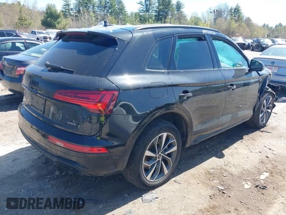 ✅ 2024 Audi Q5 S line Premium • VIN: WA1GAAFY7R2118282 • Лот: 42062269. Опубликован ранее на IAAI с пробегом 17 652 миль. Бесплатный доступ к архиву аукционных продаж из США и подробный отчёт об истории автомобиля на DreamBid. Изображение 4.